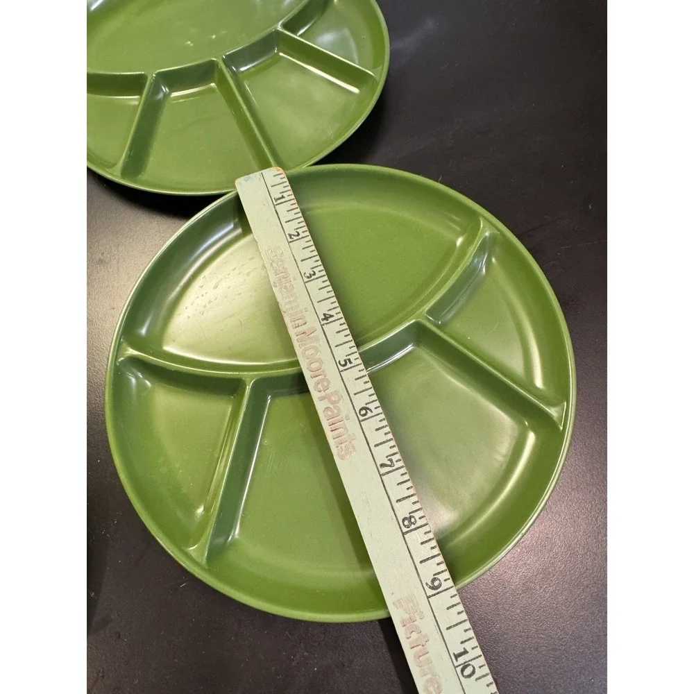 Vintage '70s Green Divided 9-inch Enamel Plates, Set of 6. Sushi, snacks, fondue
